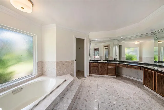 $695,000 | 3328 Westmoreland Drive, Tampa, FL 33618