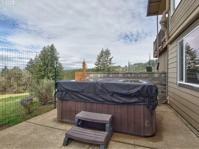 $999,500 | 6110 Yampo Road, Amity, OR 97101