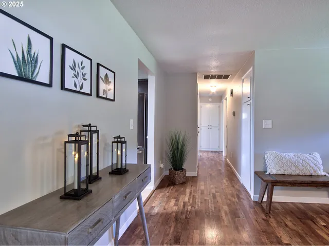 $999,500 | 6110 Yampo Road, Amity, OR 97101