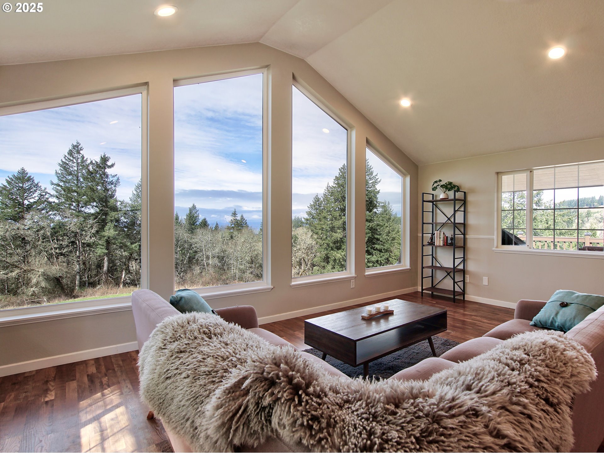 6110 Yampo Road Amity, OR 97101 - Photo 6 of 44