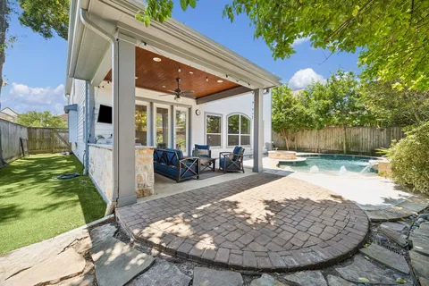 $1,325,000 | 1360 Chippendale Road, Houston, TX 77018