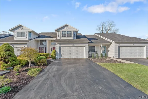 $289,900 | 3677 Black Brant Drive, Clay, NY 13090