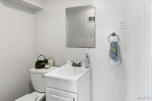 $247,000 | 101 Westminster Drive, Collinsville, IL 62234