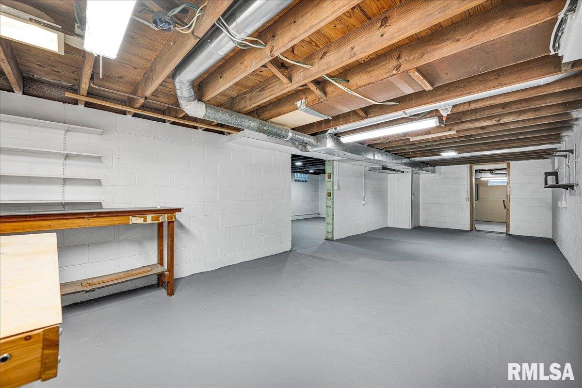 6213 North Saint Marys Road Peoria, IL 61614 - Photo 26 of 56