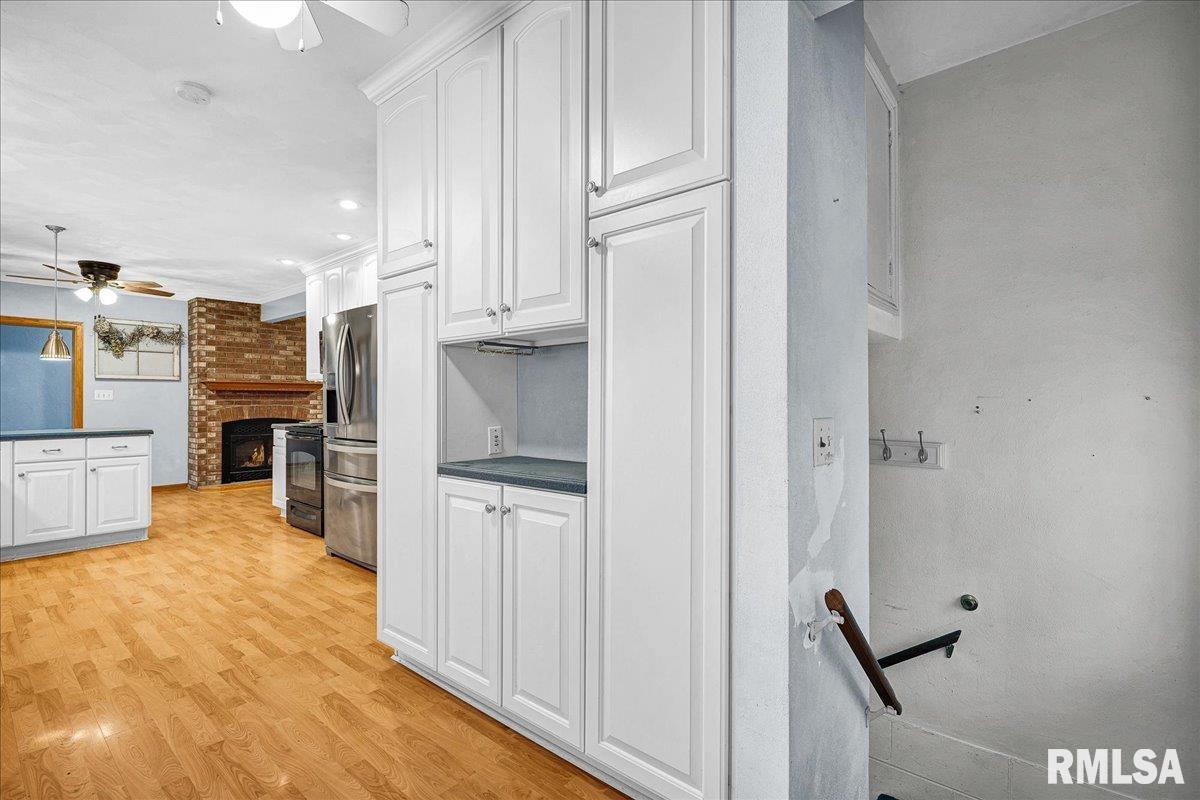 6213 North Saint Marys Road Peoria, IL 61614 - Photo 31 of 56