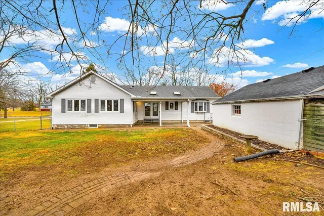 $240,000 | 6213 North Saint Marys Road, Peoria, IL 61614