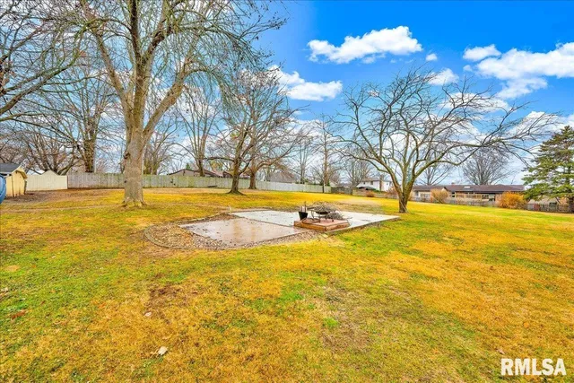 $240,000 | 6213 North Saint Marys Road, Peoria, IL 61614