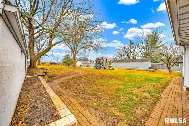 $240,000 | 6213 North Saint Marys Road, Peoria, IL 61614