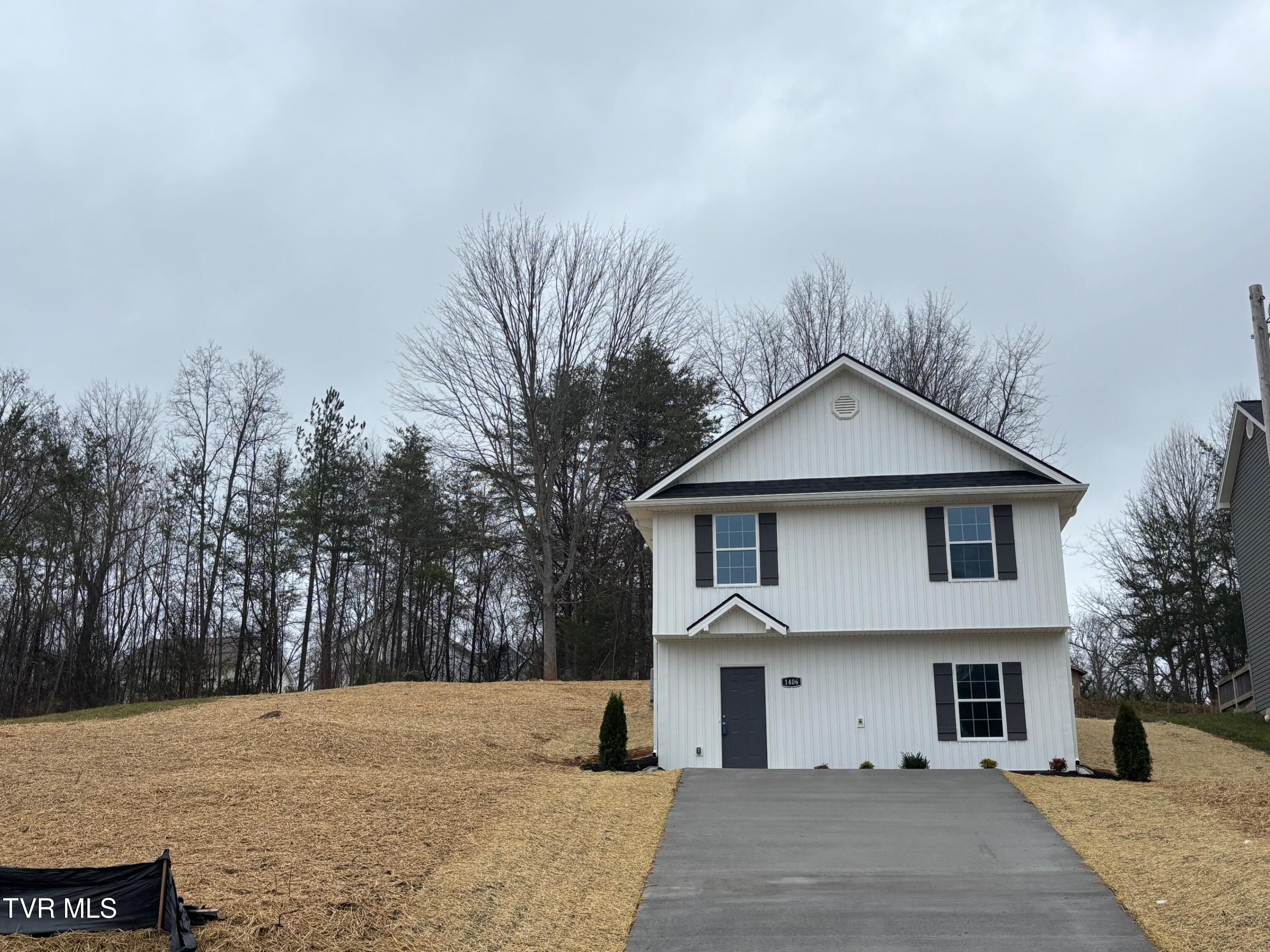 1406 Indian Ridge Road Johnson City, TN 37604 - Photo 1 of 20 IMG_2879