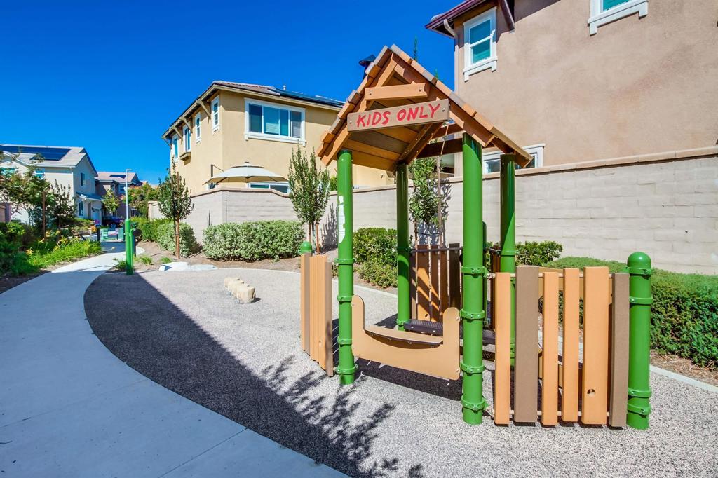 235 Spotted Saddle Way Fallbrook, CA 92028 - Photo 49 of 71