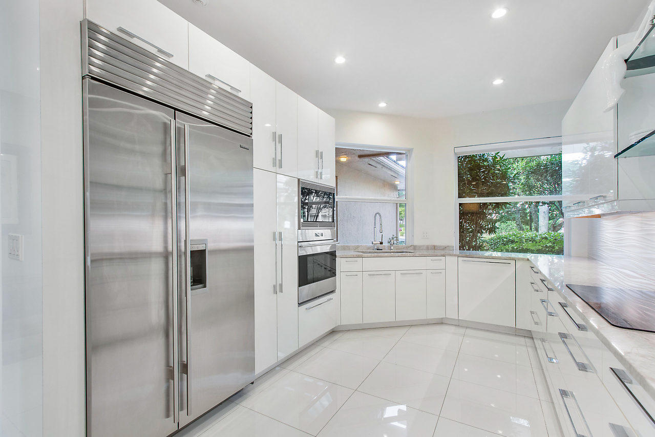 2530 Coco Plum Boulevard, Unit 1004 Boca Raton, FL 33496 - Photo 9 of 30 012-2530CocoPlumBlvd-BocaRaton-FL-small