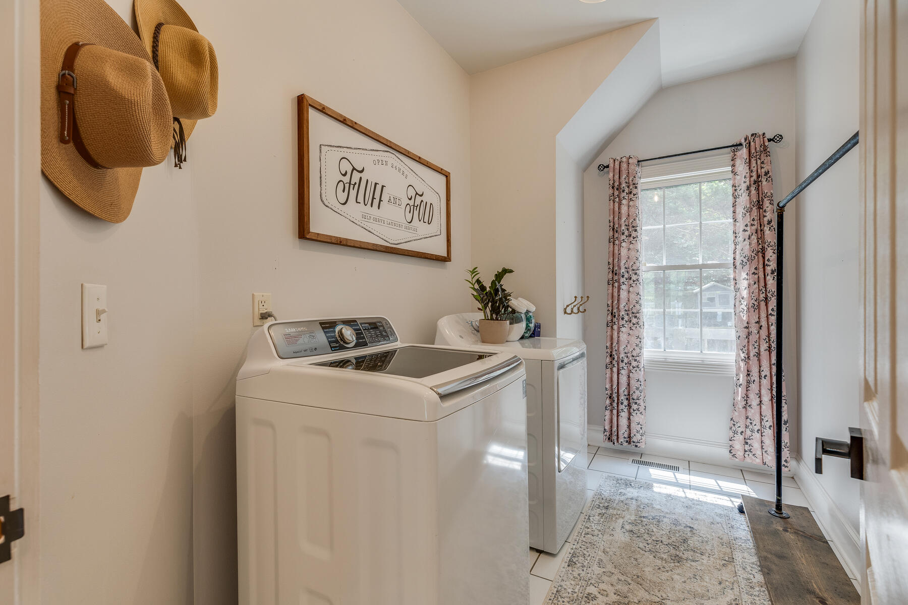 111 Hidden Valley Road Johnson City, TN 37601 - Photo 23 of 50 041