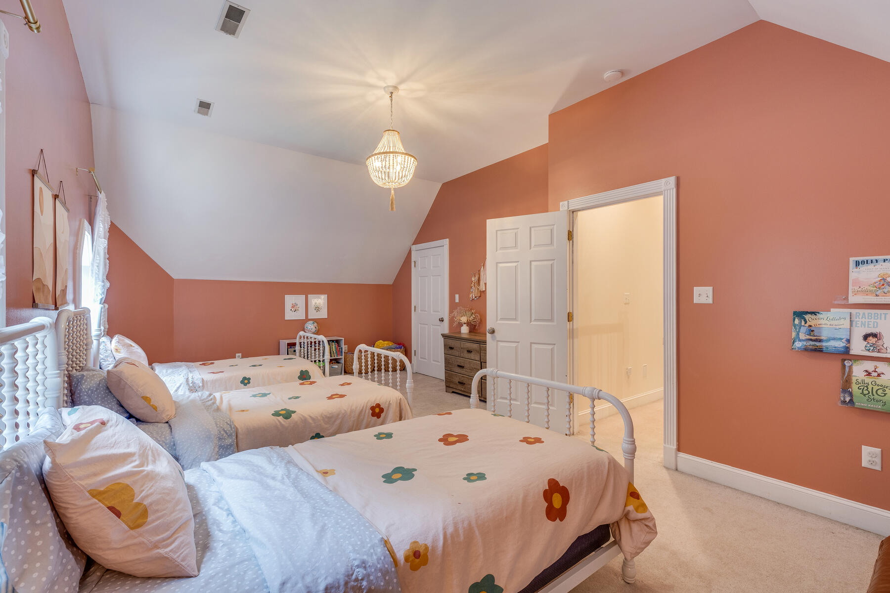 111 Hidden Valley Road Johnson City, TN 37601 - Photo 26 of 50 025