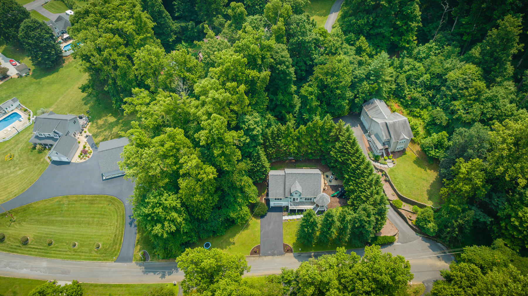 111 Hidden Valley Road Johnson City, TN 37601 - Photo 47 of 50 102