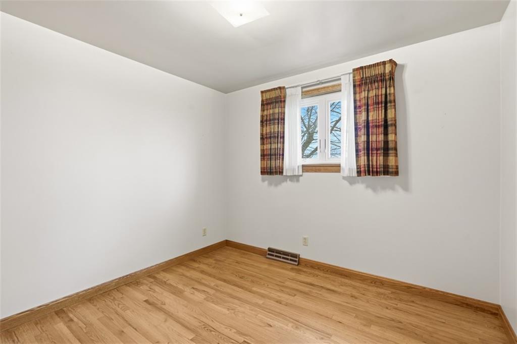 721 Whitestown Road Butler, PA 16001 - Photo 17 of 38