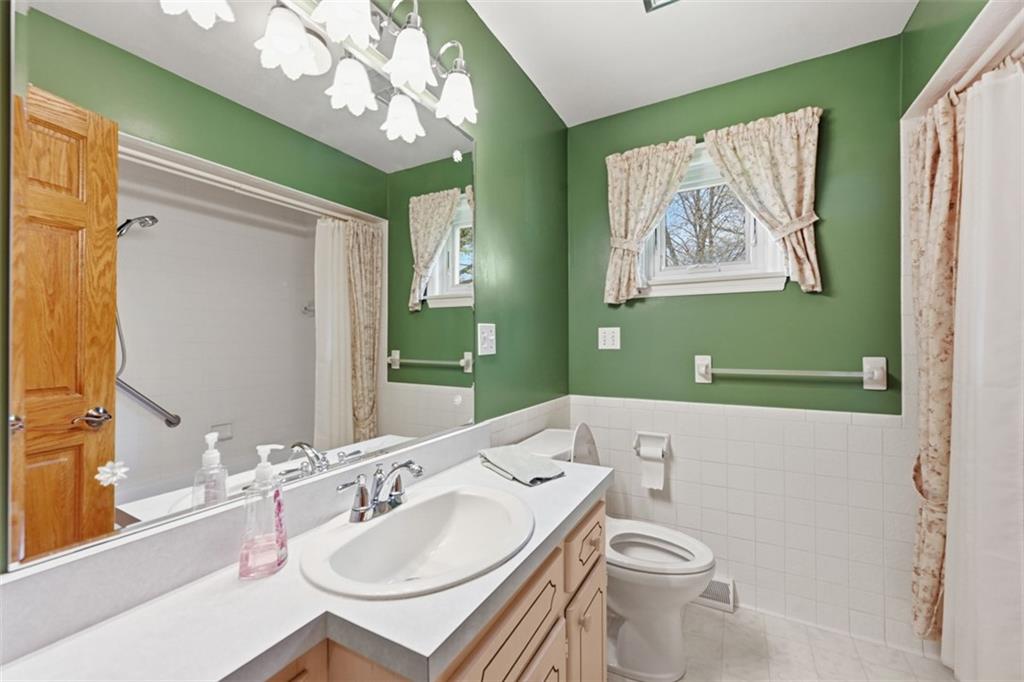 721 Whitestown Road Butler, PA 16001 - Photo 19 of 38