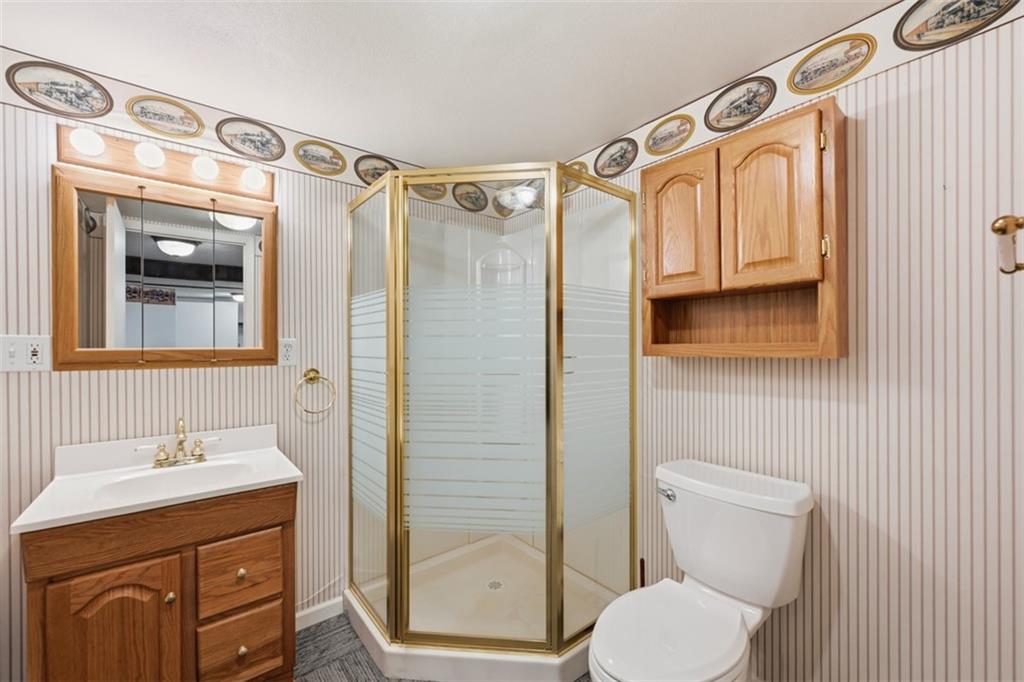 721 Whitestown Road Butler, PA 16001 - Photo 26 of 38