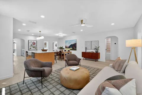 $1,289,000 | 1640 9th Avenue, Sacramento, CA 95818
