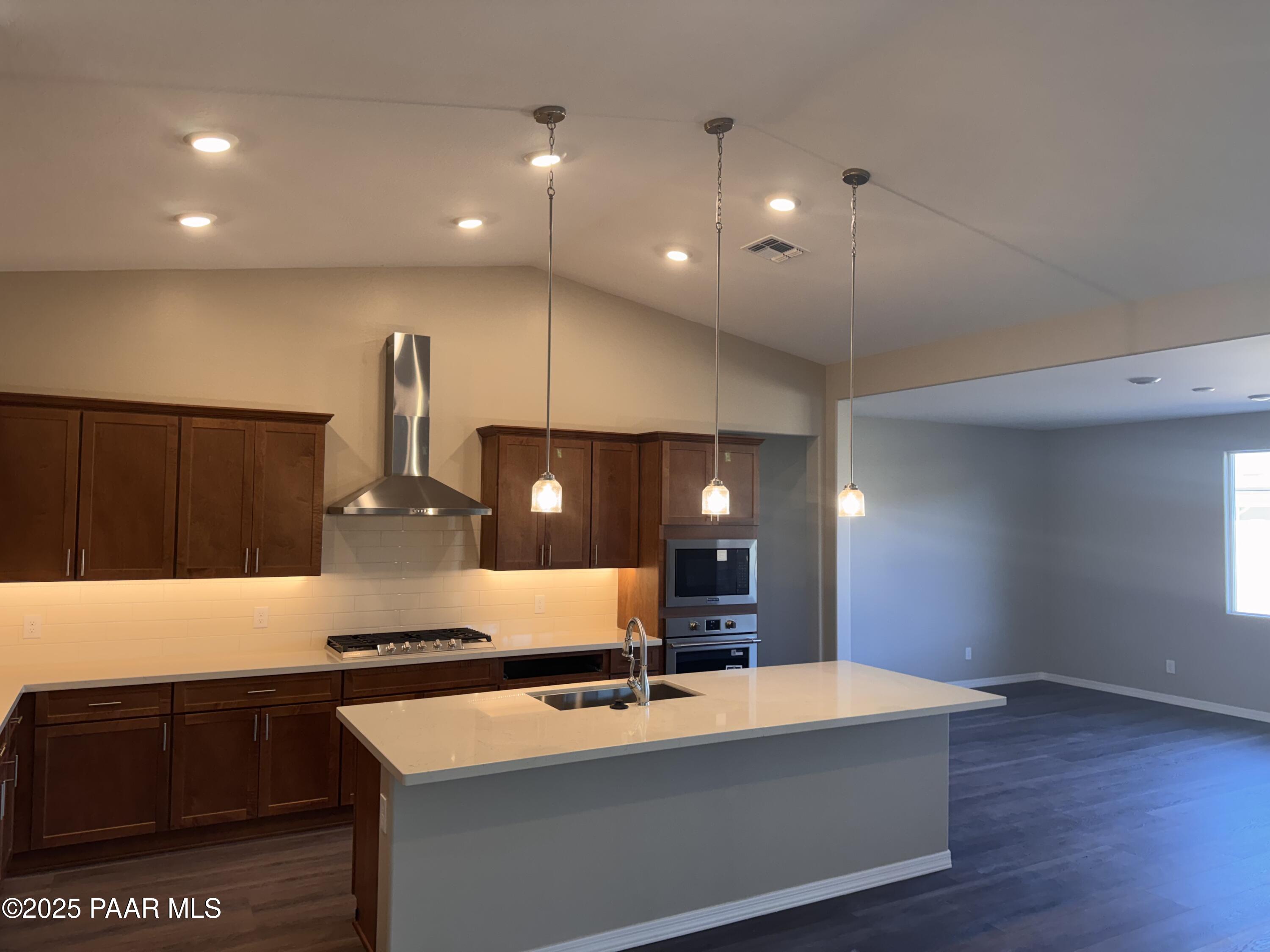 7049 Wallflower Way Prescott, AZ 86305 - Photo 2 of 27 IMG_3279