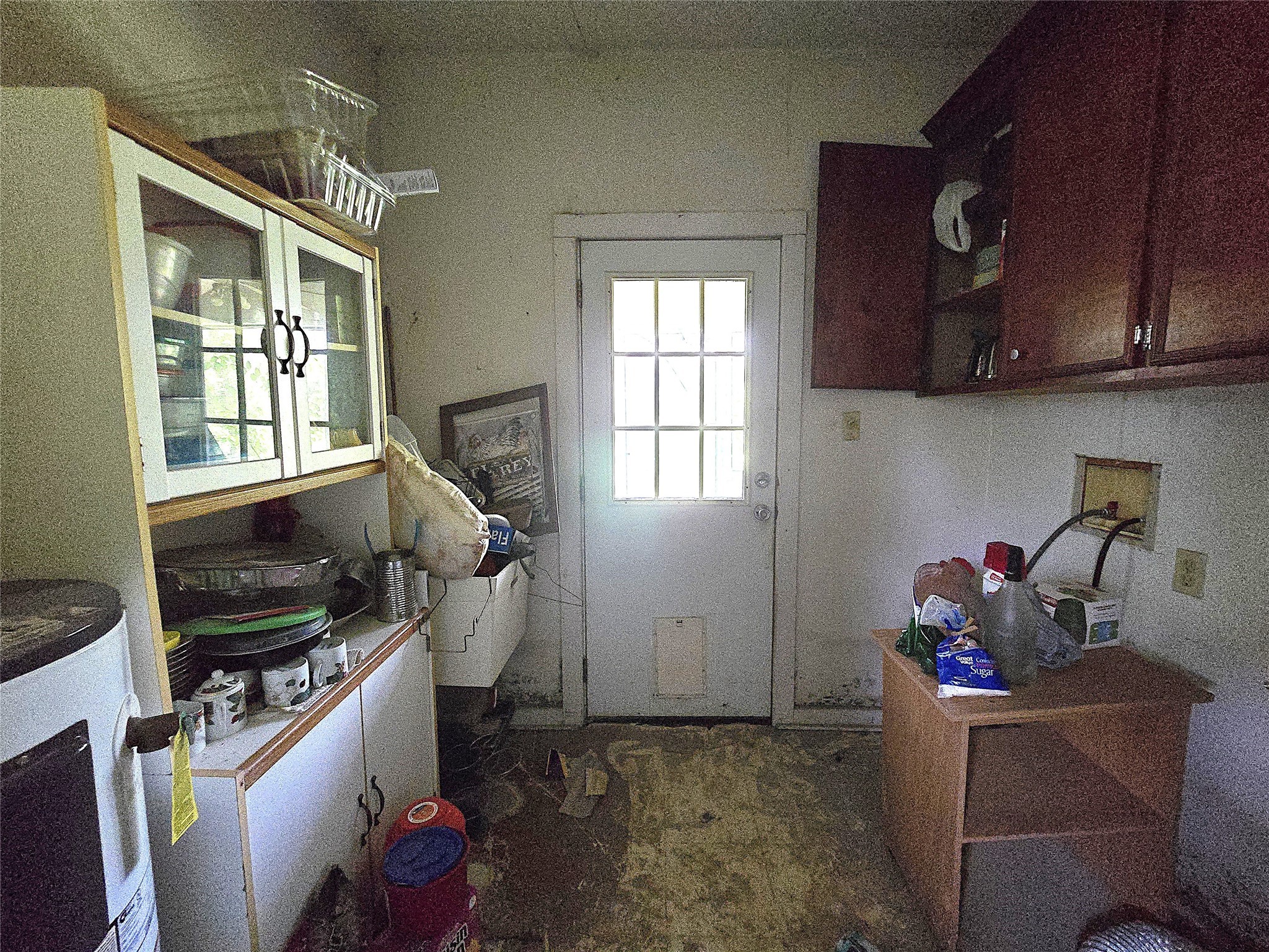 2101 West Houston Street Jasper, TX 75951 - Photo 13 of 15 Utility room