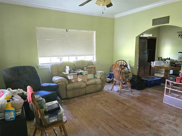 $99,999 | 2101 West Houston Street, Jasper, TX 75951