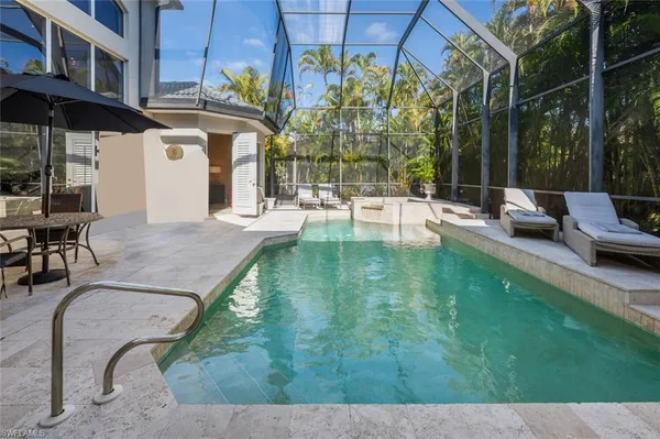 $1,599,000 | 5011 Cerromar Drive, Naples, FL 34112