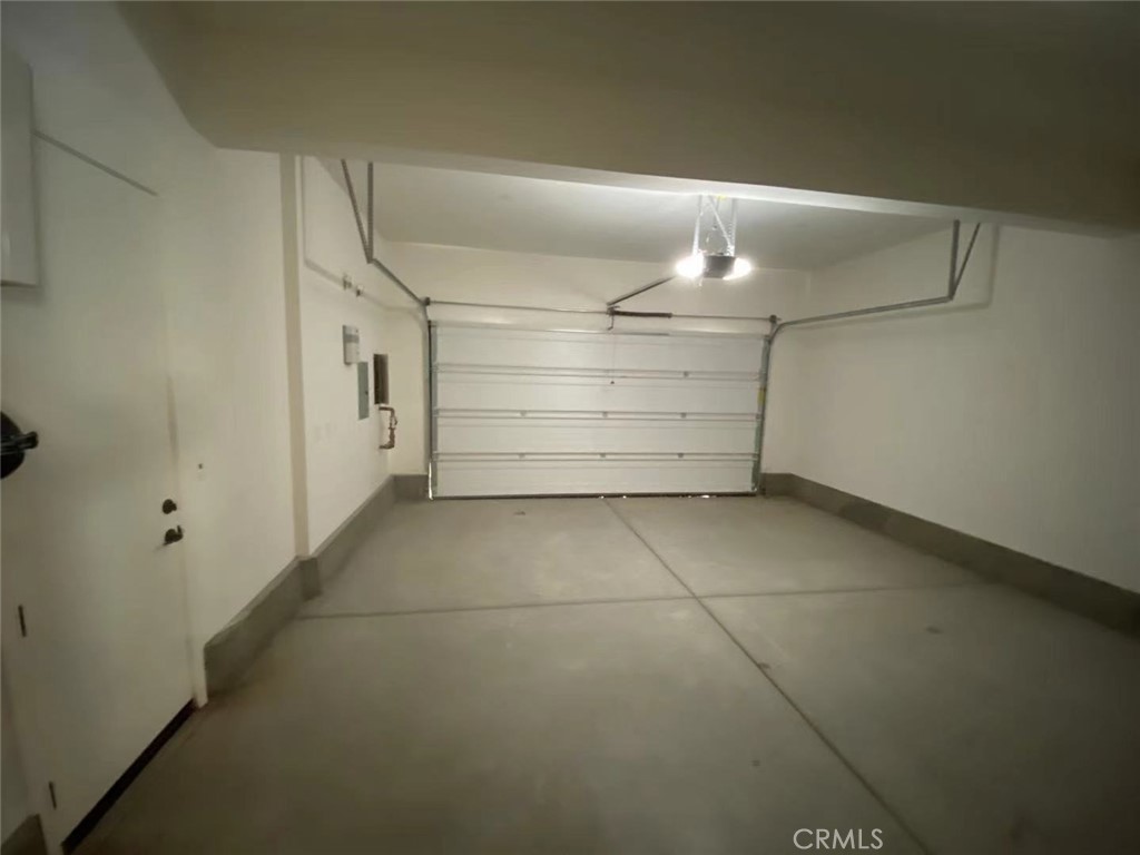 101 Interstellar Irvine, CA 92618 - Photo 27 of 36