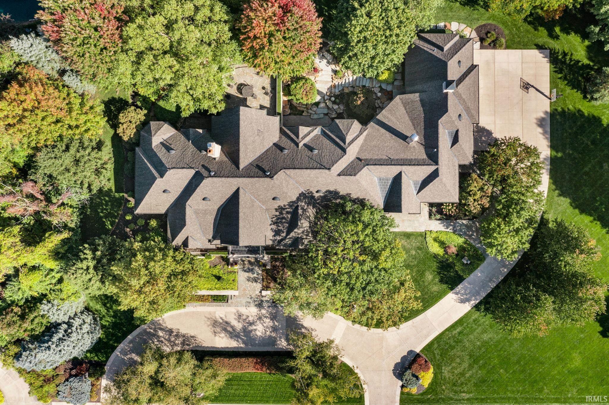 3352 Topsfield Road South Bend, IN 46614 - Photo 6 of 36