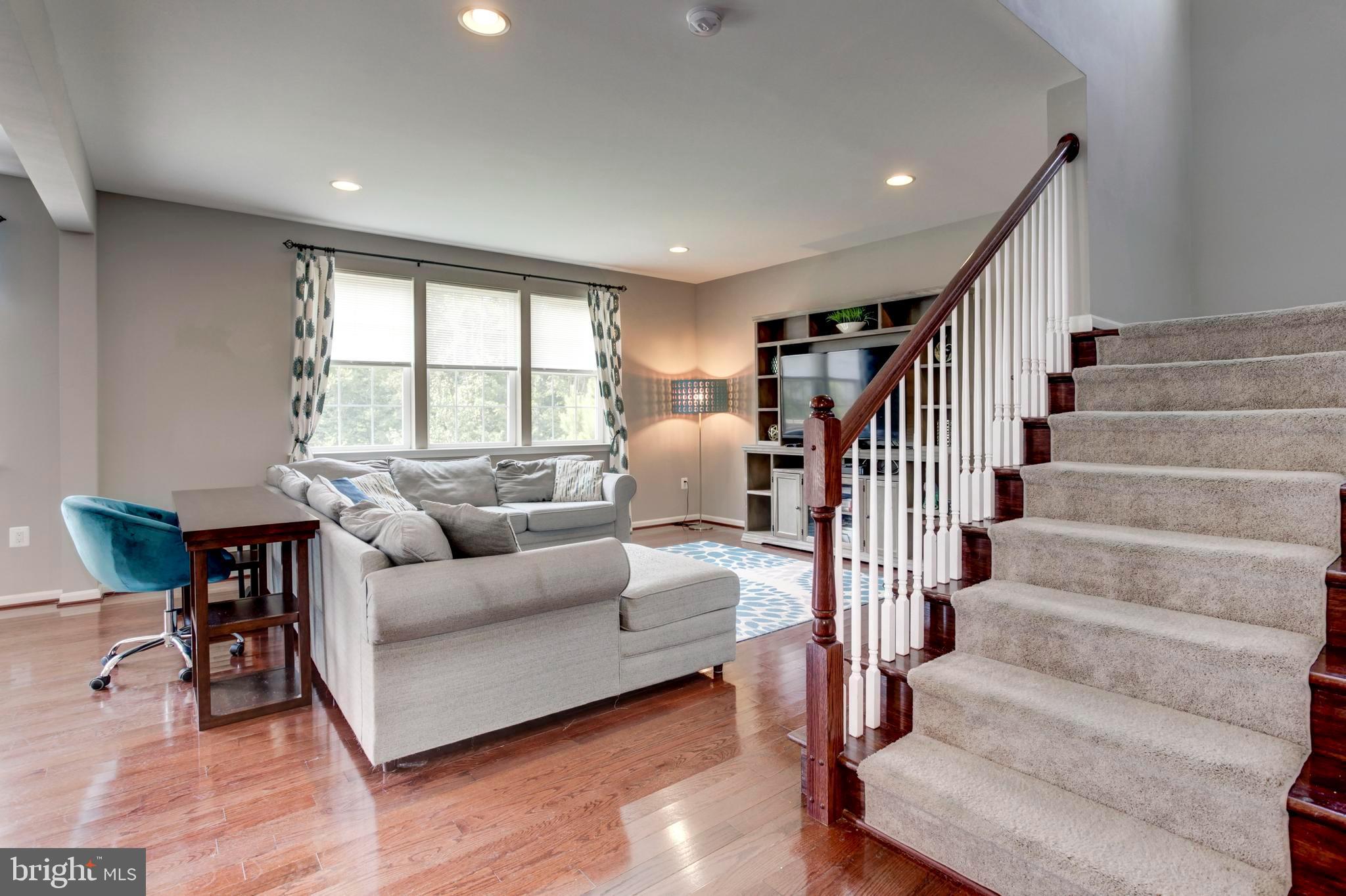 18218 Jillian Lane Triangle, VA 22172 - Photo 11 of 48 Gallery Image 11