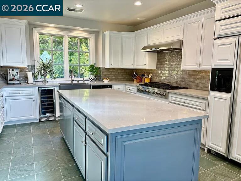 39 Orinda View Road Orinda, CA 94563 - Photo 2 of 13