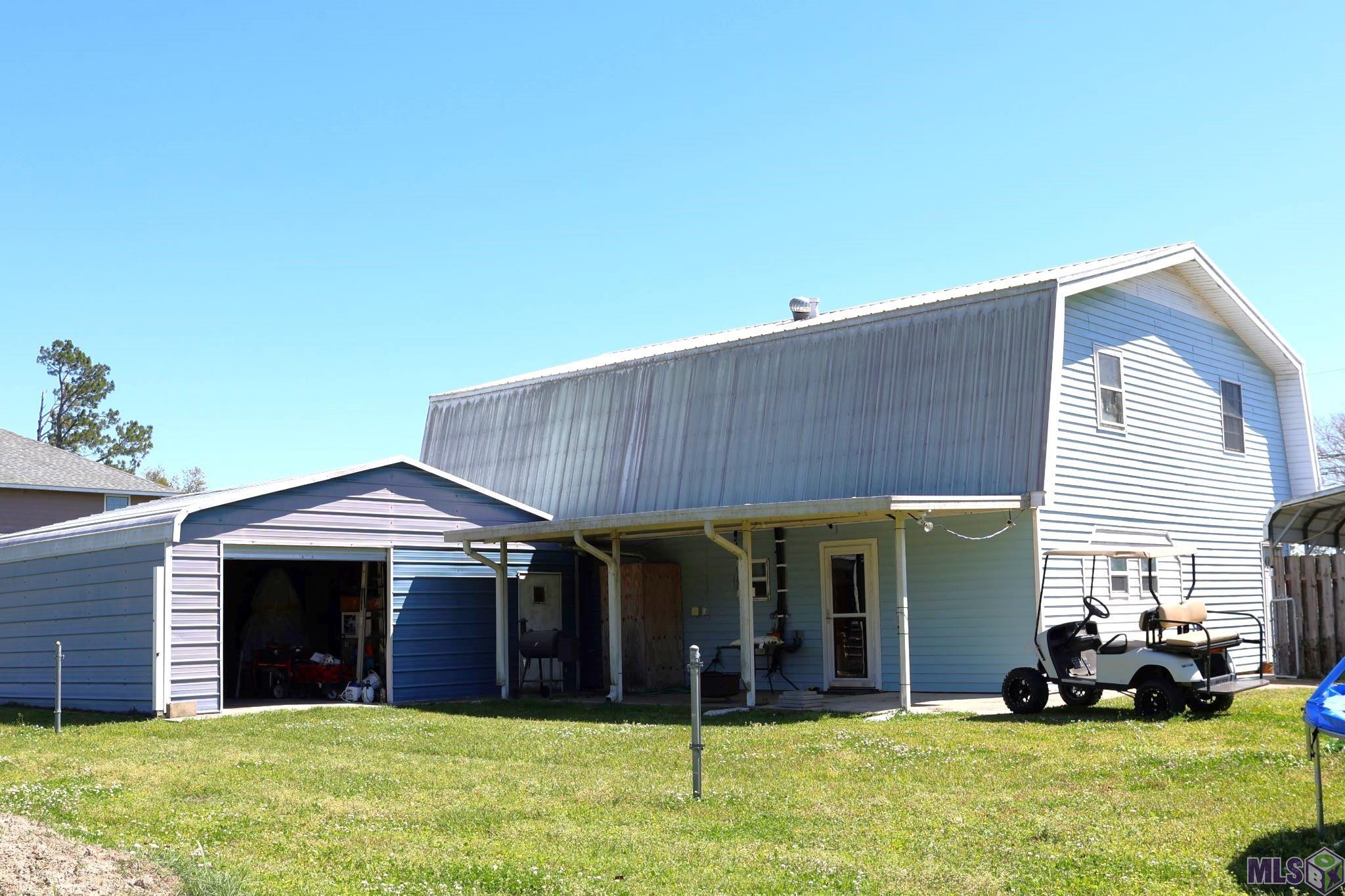 259 Rodriguez Drive Raceland, LA 70394 - Photo 4 of 32