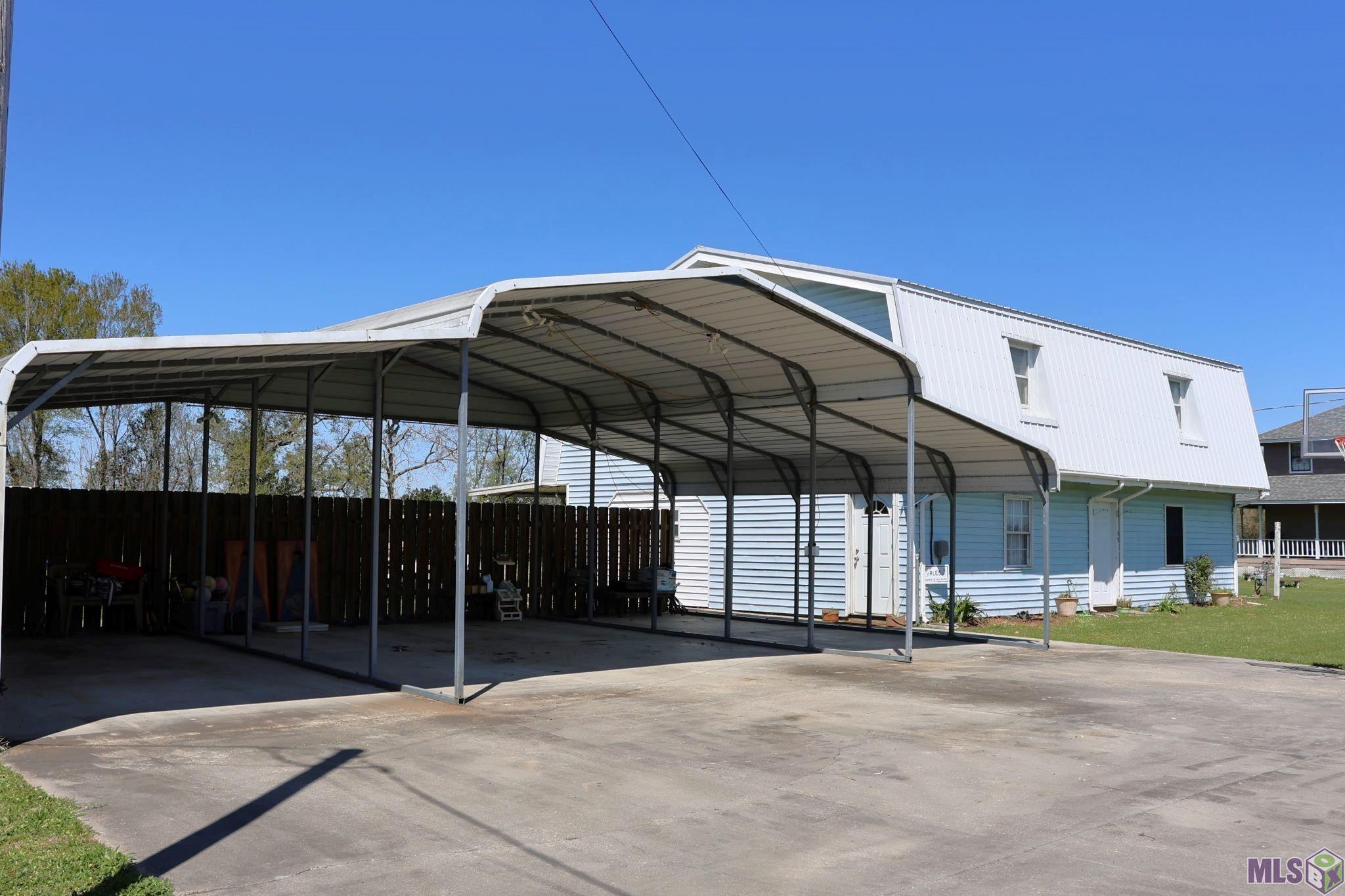 259 Rodriguez Drive Raceland, LA 70394 - Photo 8 of 32