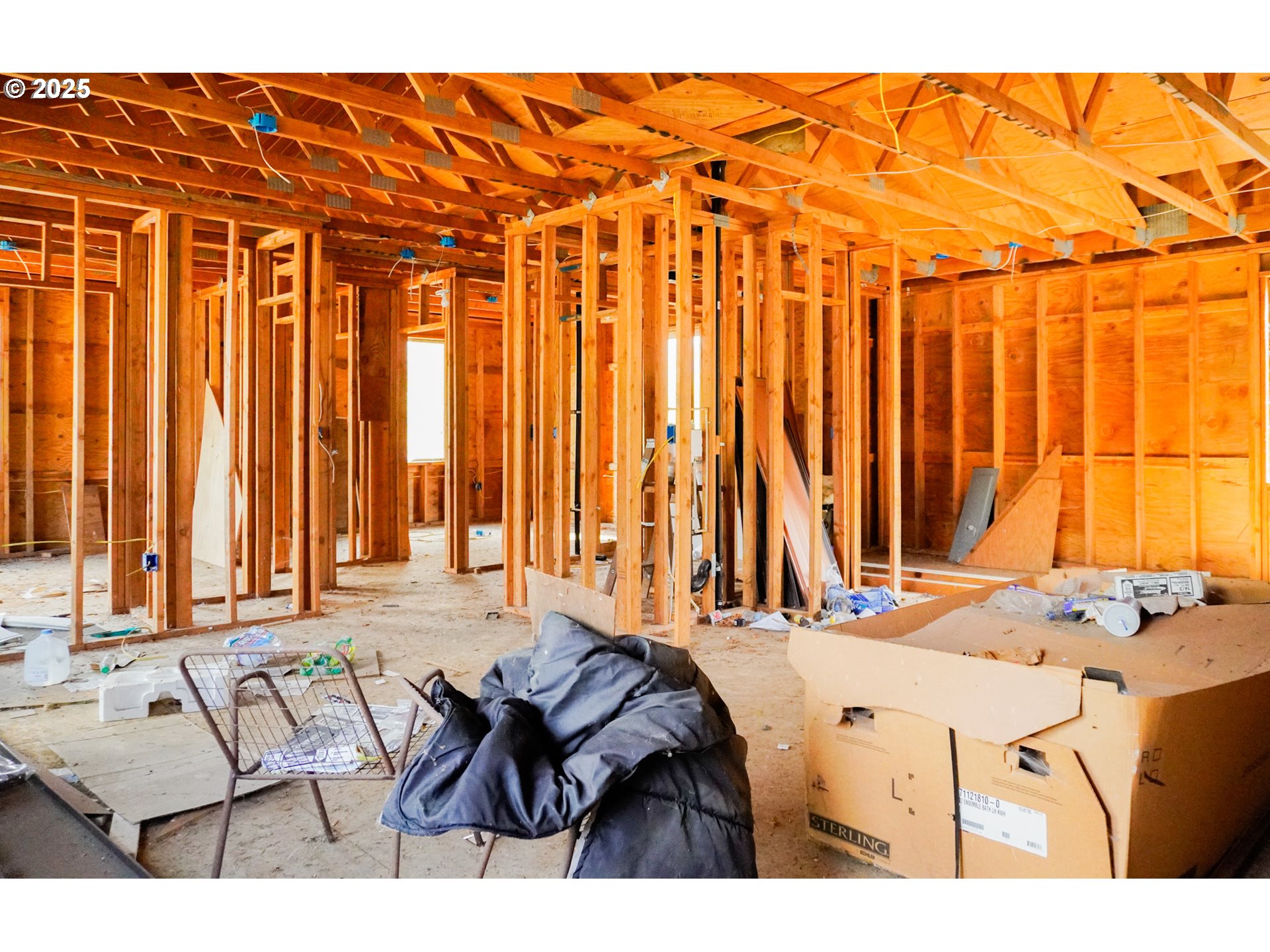 815 E Avenue Powers, OR 97466 - Photo 8 of 23