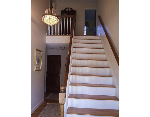 14 Fox Hill Road Shrewsbury, MA 01545 - Photo 18 of 29 Gallery Image 18