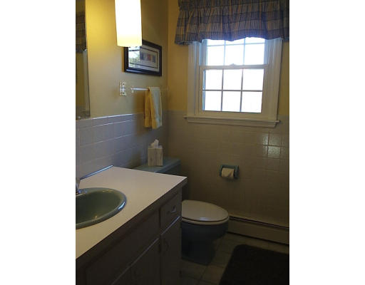 14 Fox Hill Road Shrewsbury, MA 01545 - Photo 20 of 29 Gallery Image 20