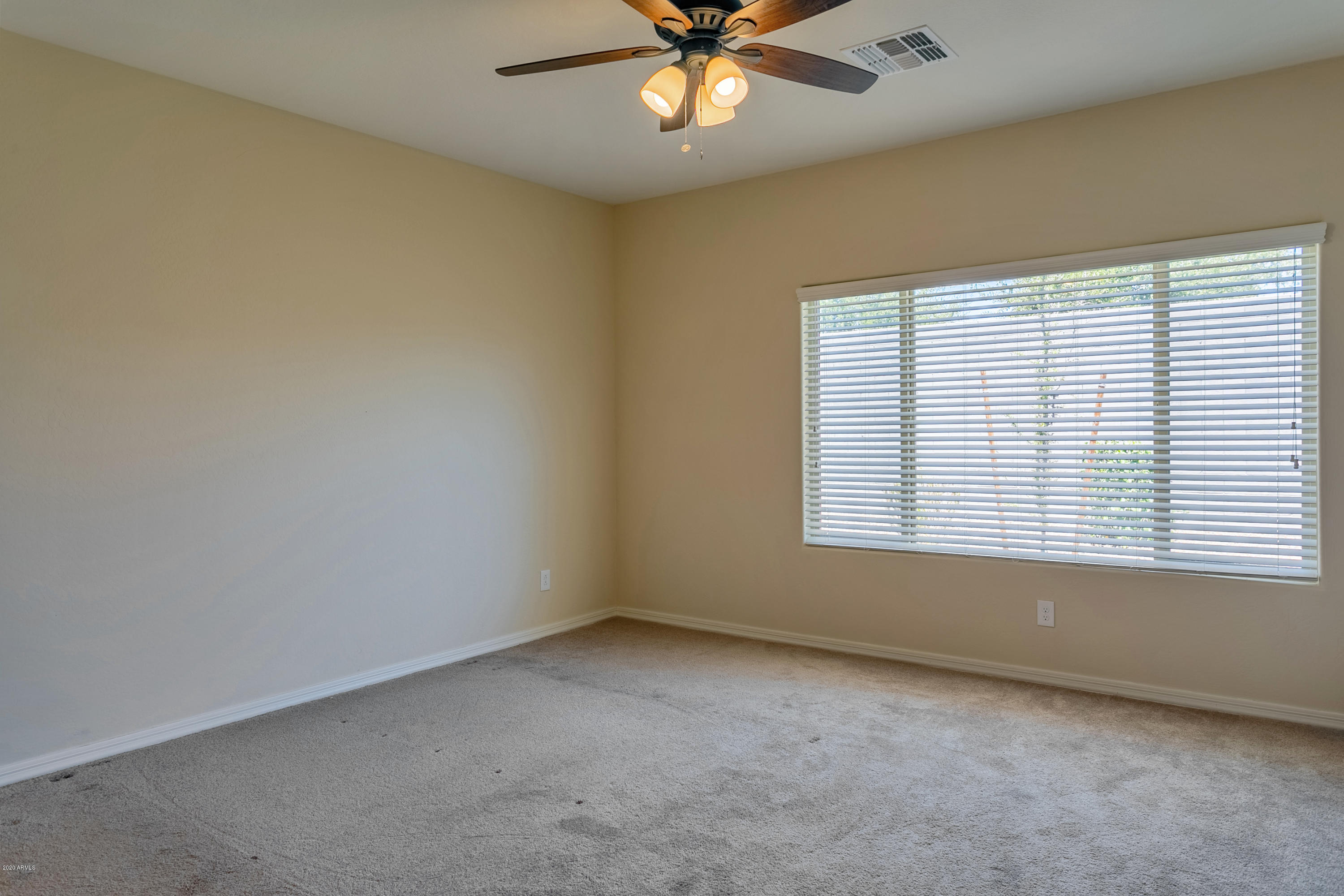 16564 West Rowel Road Surprise, AZ 85387 - Photo 16 of 26 16_16564_W_Rowel_Rd__16