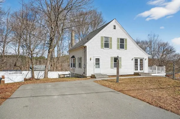 $375,000 | 166 High Street, Gardner, MA 01440