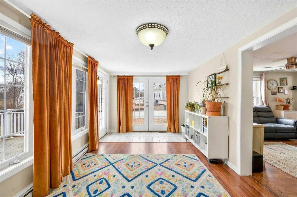 166 High Street Gardner, MA 01440 - Photo 5 of 31