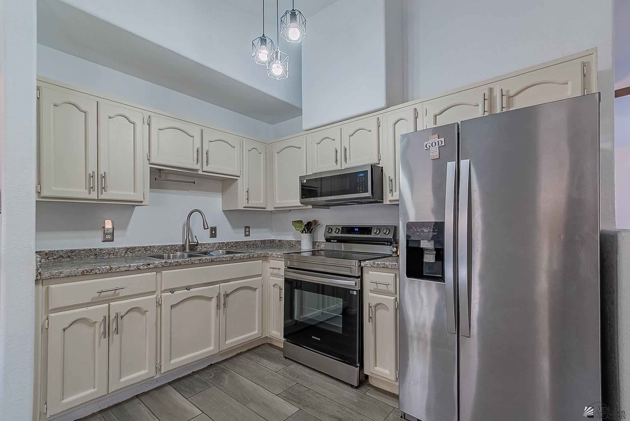 503 North Marshall Loop Road Somerton, AZ 85350 - Photo 6 of 29 Gallery Image 6