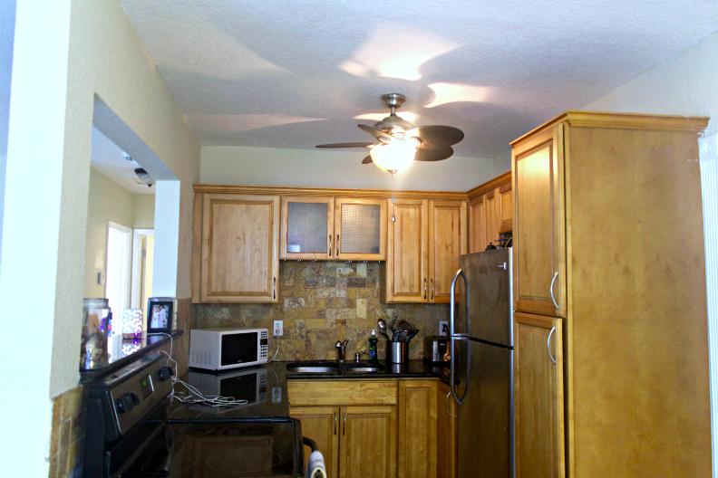 71 Davis Road Palm Springs, FL 33461 - Photo 4 of 7 Kitchen