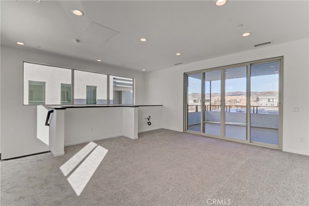 130 Spectacle Irvine, CA 92618 - Photo 23 of 38