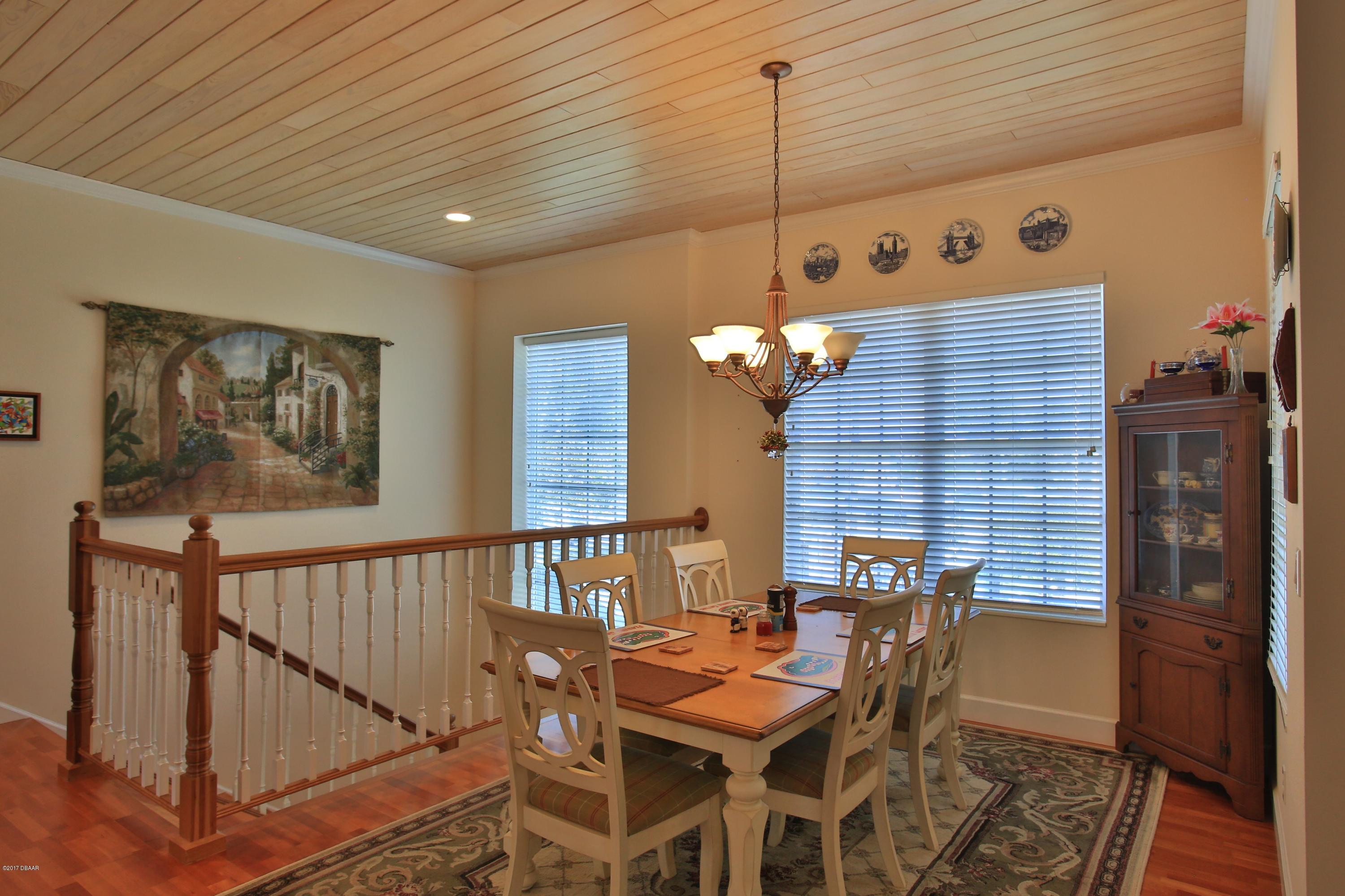 5880 Riverside Drive Port Orange, FL 32127 - Photo 10 of 31 Dining Area