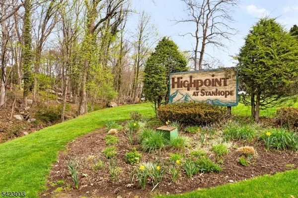 $389,000 | 11196 Dell Place, Stanhope, NJ 07874