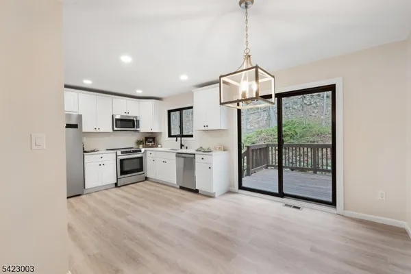 $389,000 | 11196 Dell Place, Stanhope, NJ 07874
