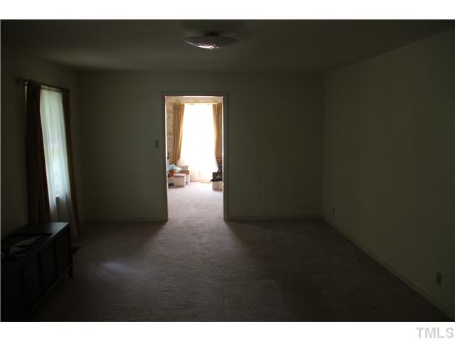 224 Pineview Road Durham, NC 27707 - Photo 4 of 7 Gallery Image 4