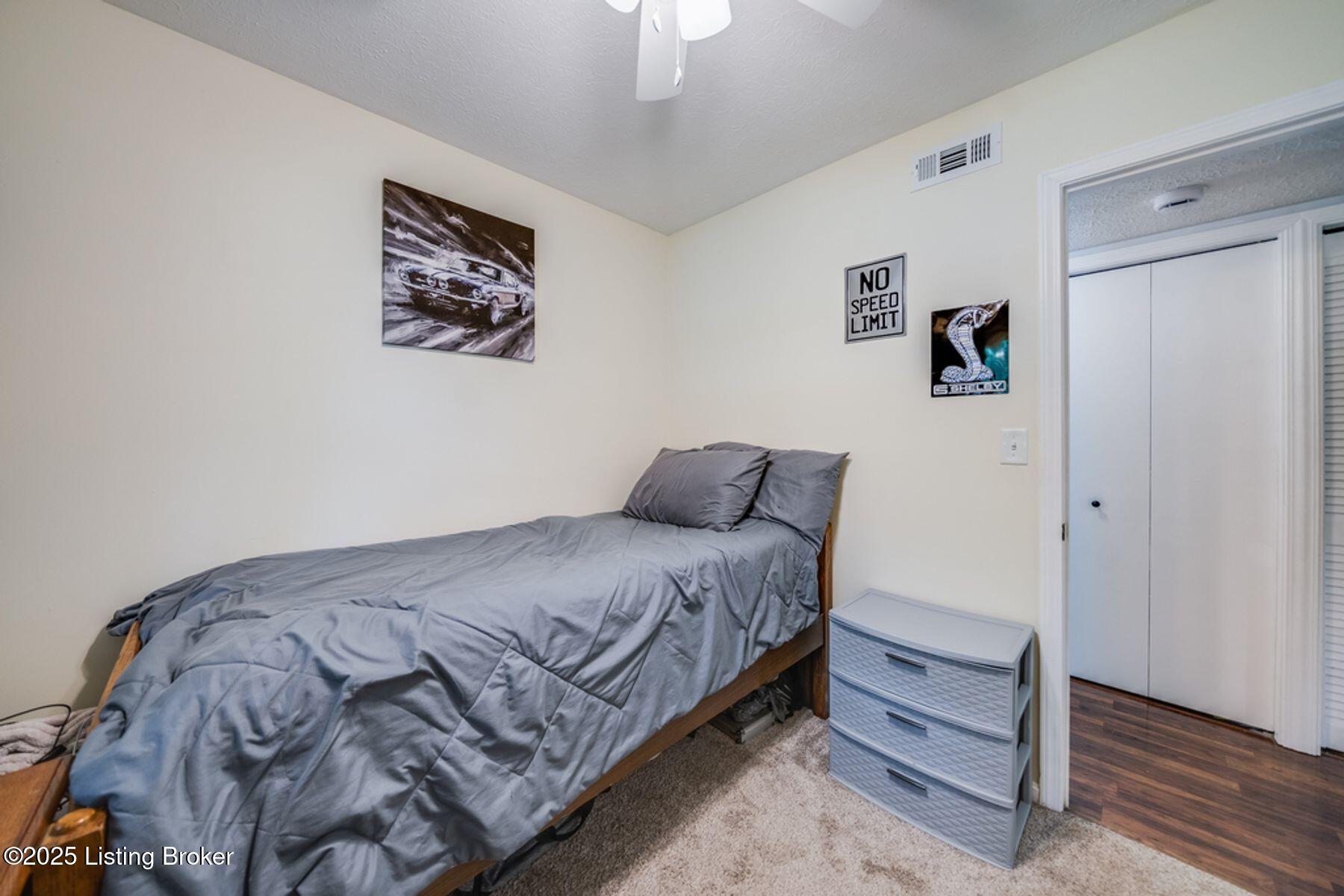 12311 Ridgemont Road Louisville, KY 40229 - Photo 19 of 36 photo_online_018