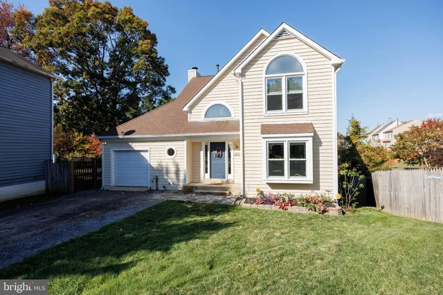 $639,900 | 4202 Sugar Pine Court, Burtonsville, MD 20866