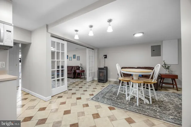 $639,900 | 4202 Sugar Pine Court, Burtonsville, MD 20866