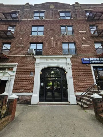 an outdoor view of house with yard
