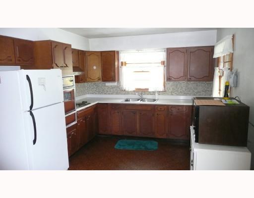 219 1/2 Freeport Road Butler, PA 16002 - Photo 7 of 16 Kitchen. Large eat-in kitchen